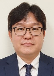 정철구 부목사
